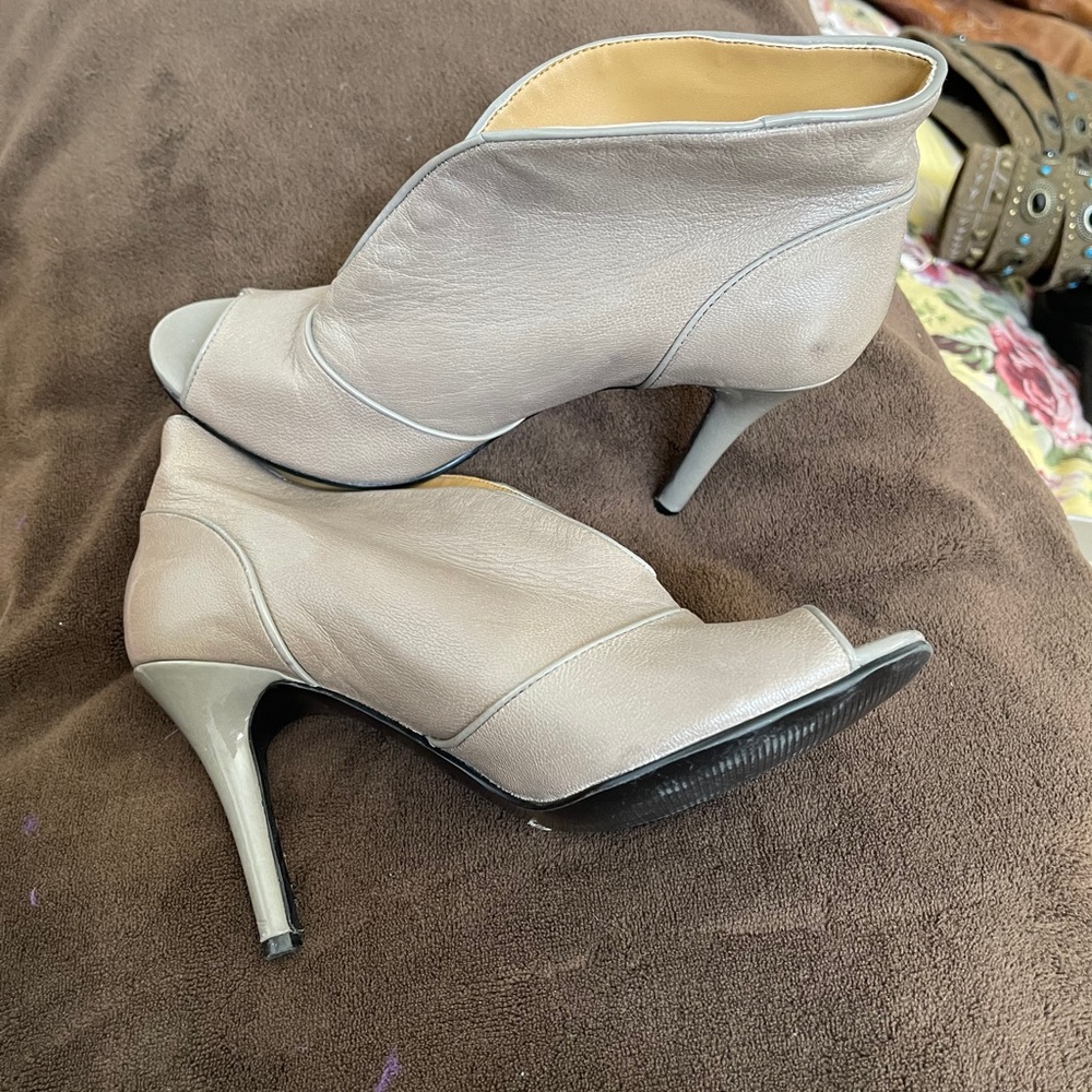 Shoes - Picture 2 of 2